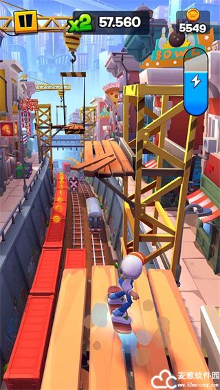 地铁跑酷滑板英雄免费版